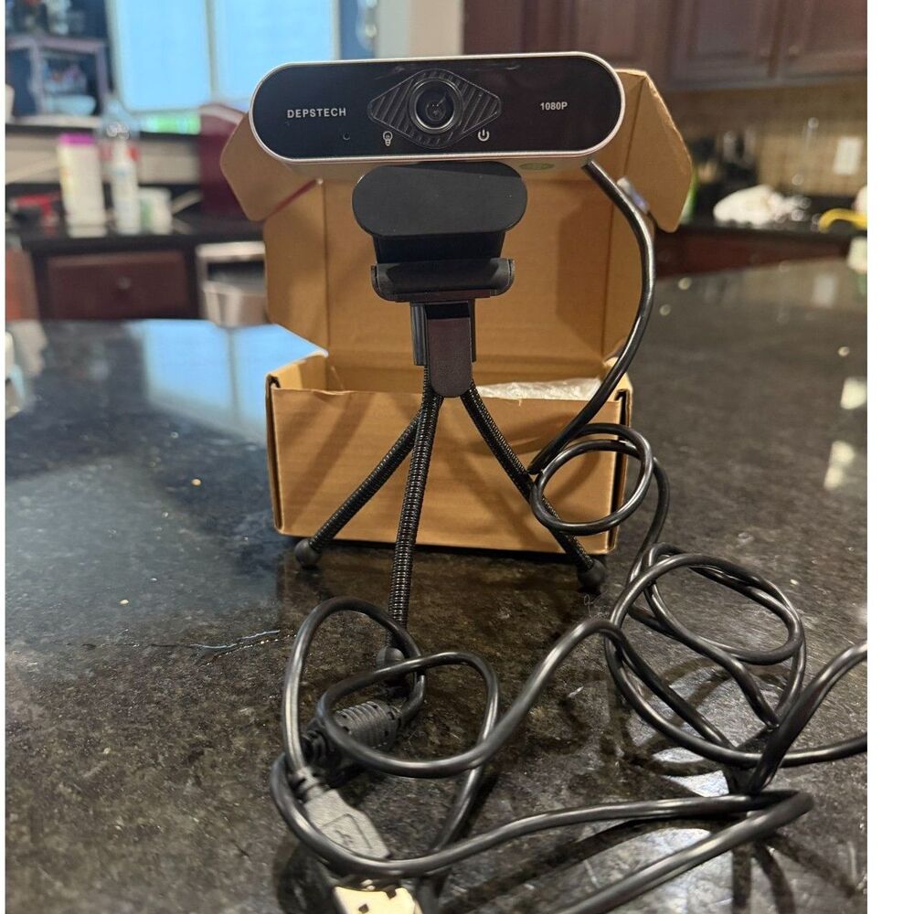 DEPSTECH 1080P HD Webcam w/ Microphone Tripod Stand USB Plug & Play + Box